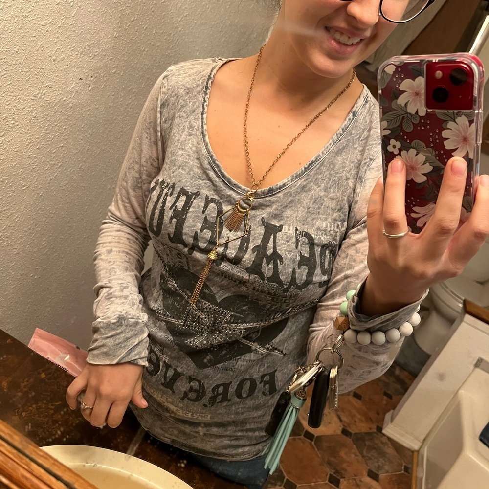 Necklace - Picture 2 of 4